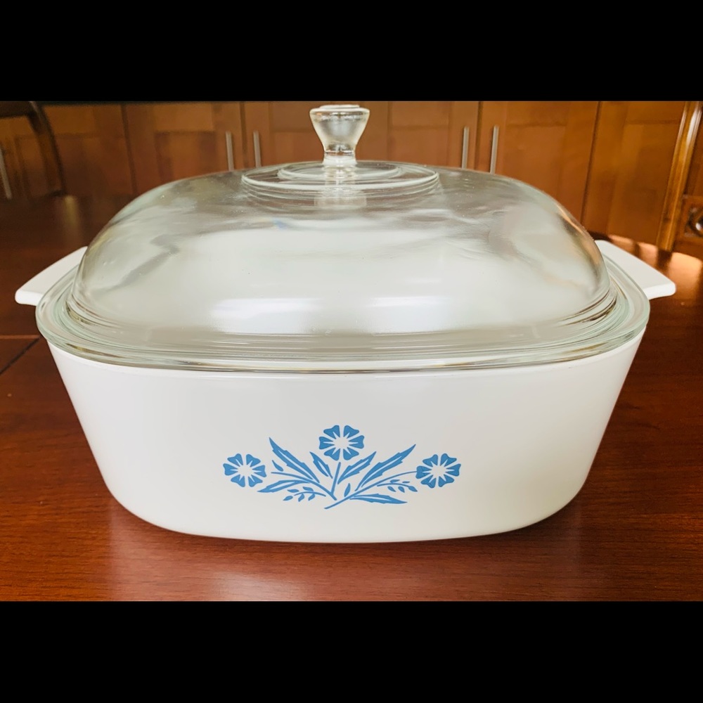 Corning Ware Blue Corn Flower 4 litres casserole dish A-84-B & Pyrex glass lid